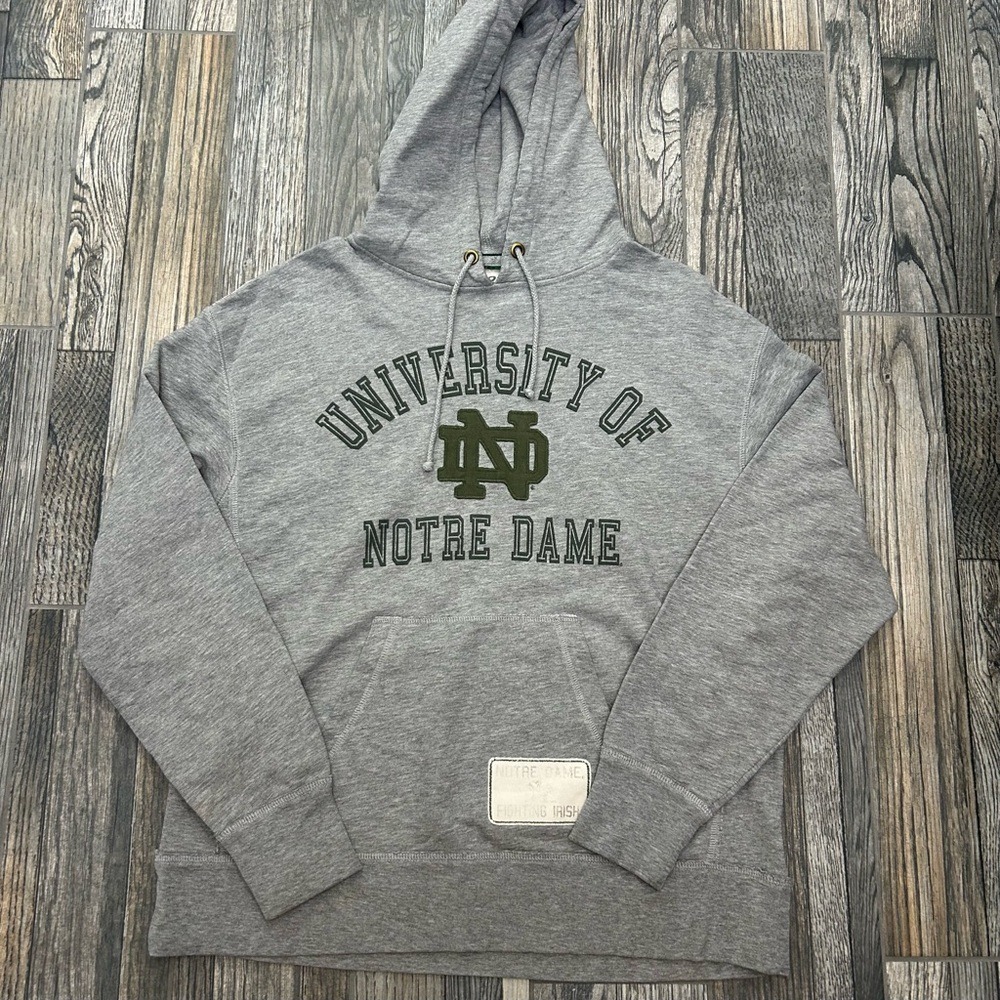 🔥🏈 Vintage‎ Notre Dame Fightin' Irish College Grey Embroidered Hoodie - EUC